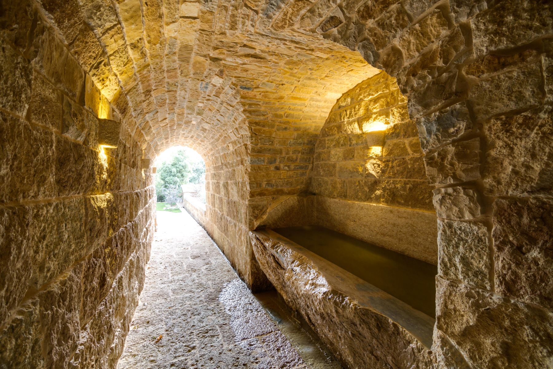 Tunnel path